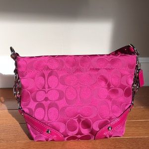 Carly Signature Coach Bag Pink Hobo